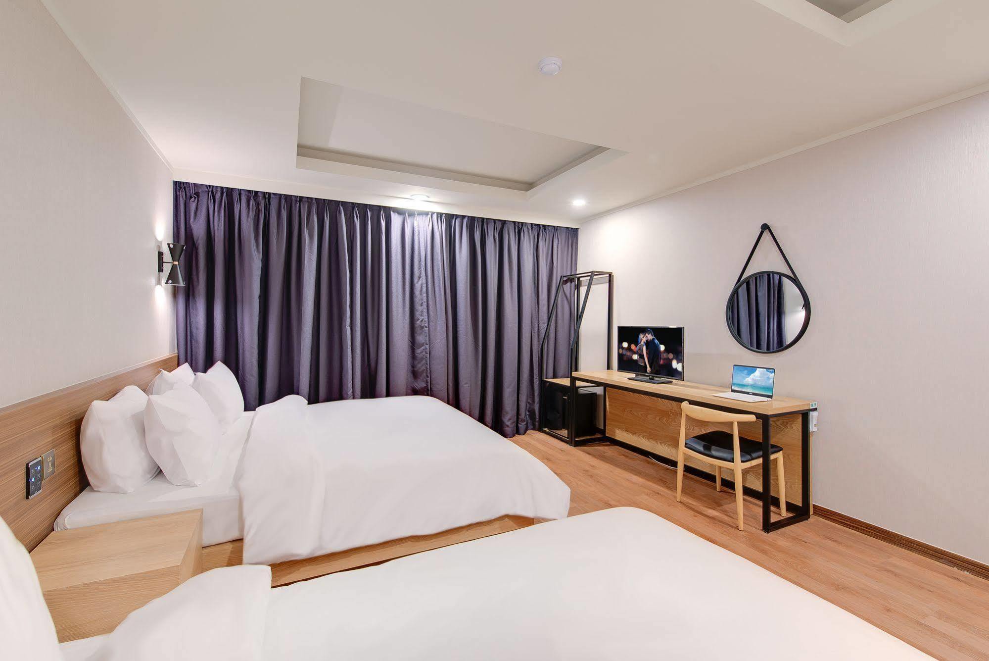 M Hotel Seoel Buitenkant foto