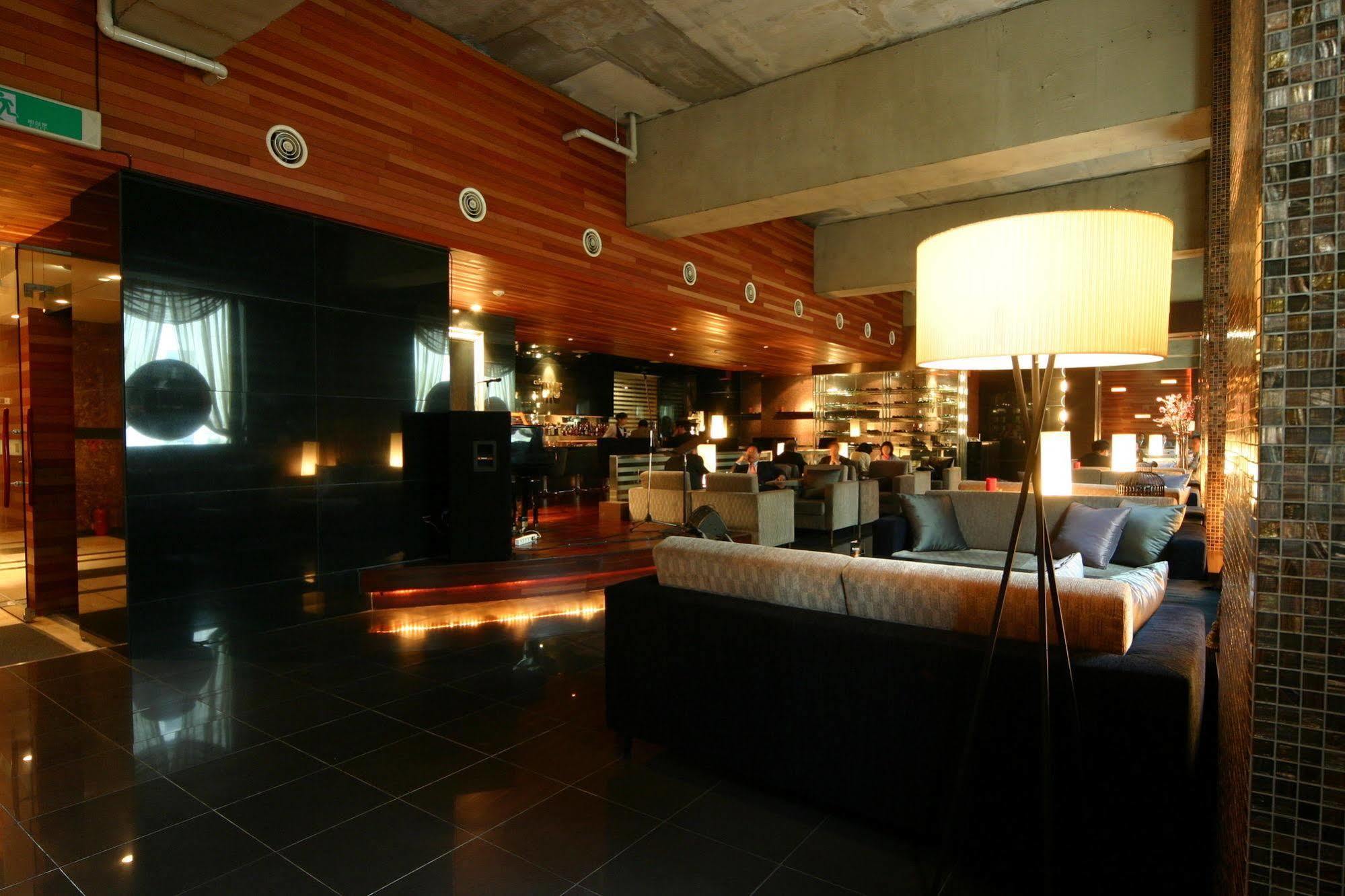 M Hotel Seoel Buitenkant foto