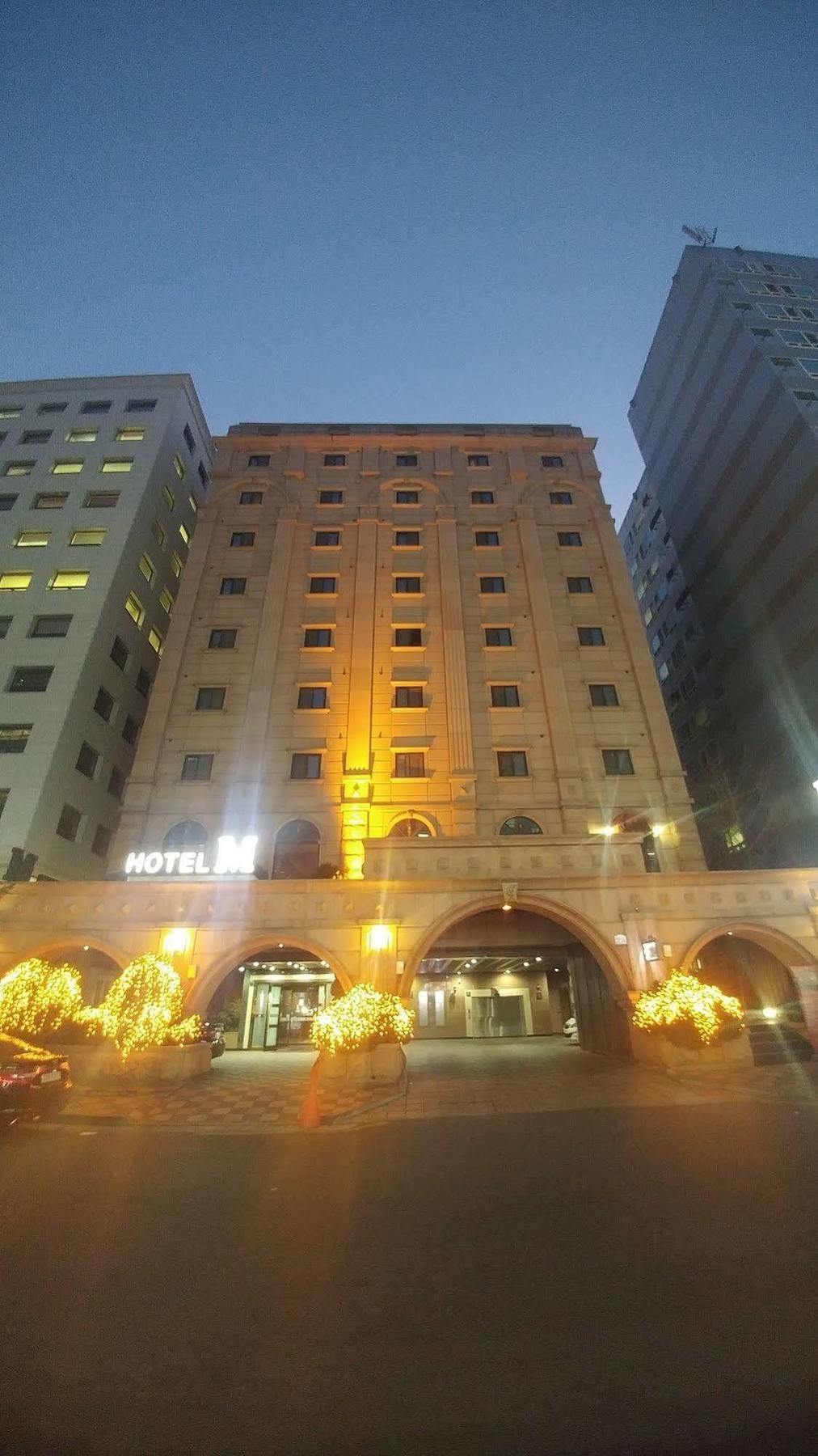 M Hotel Seoel Buitenkant foto