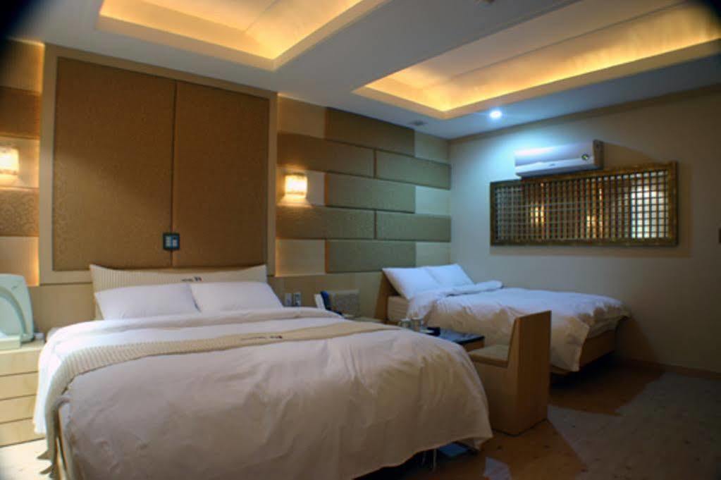 M Hotel Seoel Buitenkant foto