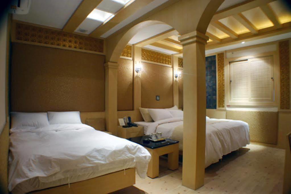 M Hotel Seoel Buitenkant foto